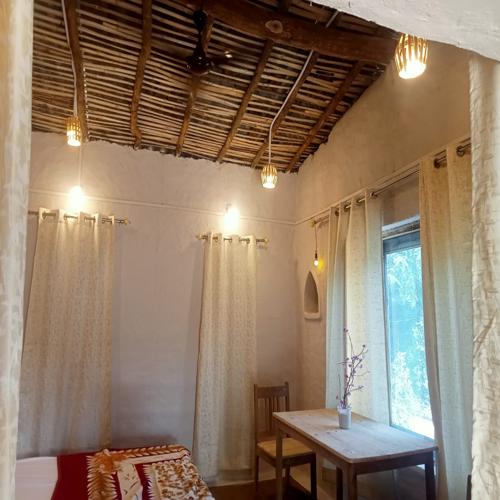 Wood Apple Tree Homestay, Damna